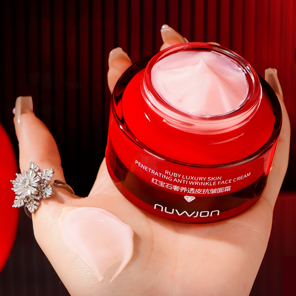 Crème visage anti-rides Ruby L - Luxury Skincare For Women avis et prix