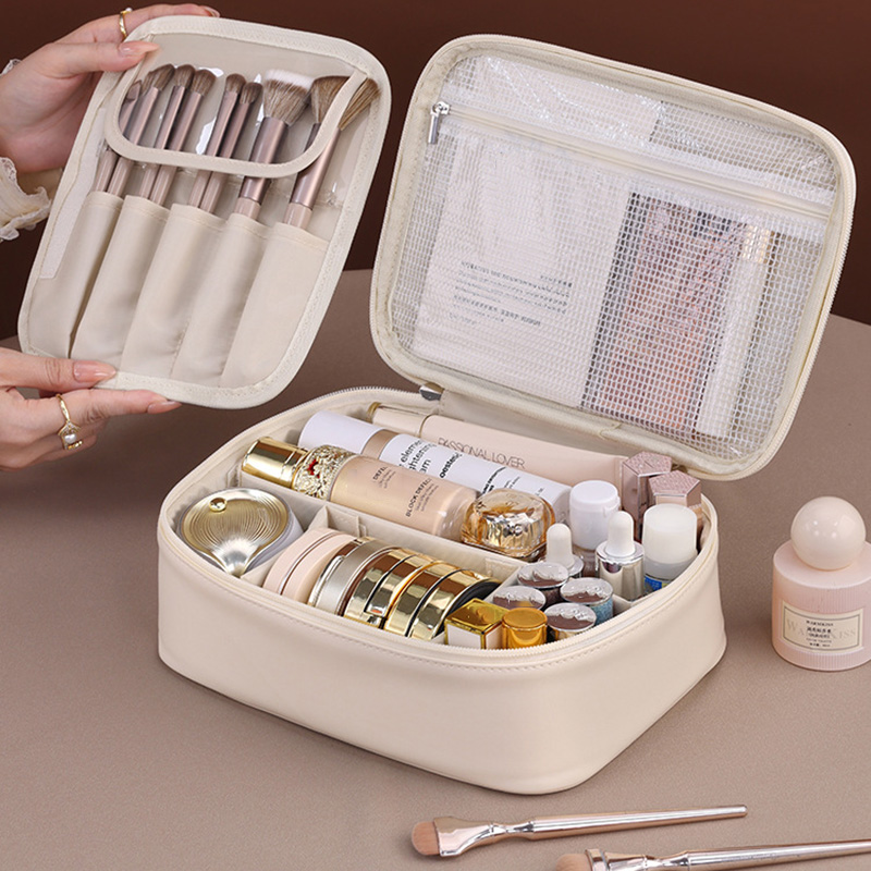 Sac de maquillage fourre-tout  - Luxury Skincare Samples avis et prix